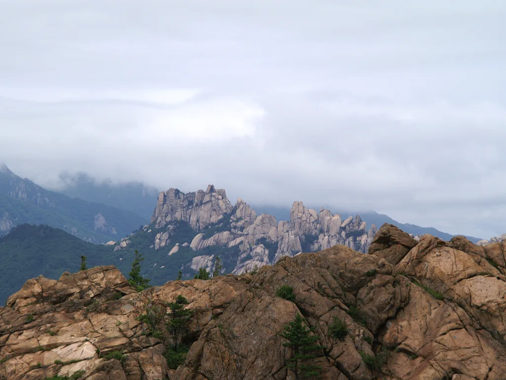 The granite peaks of Seoraksan, the range that fills much of Gangwon.