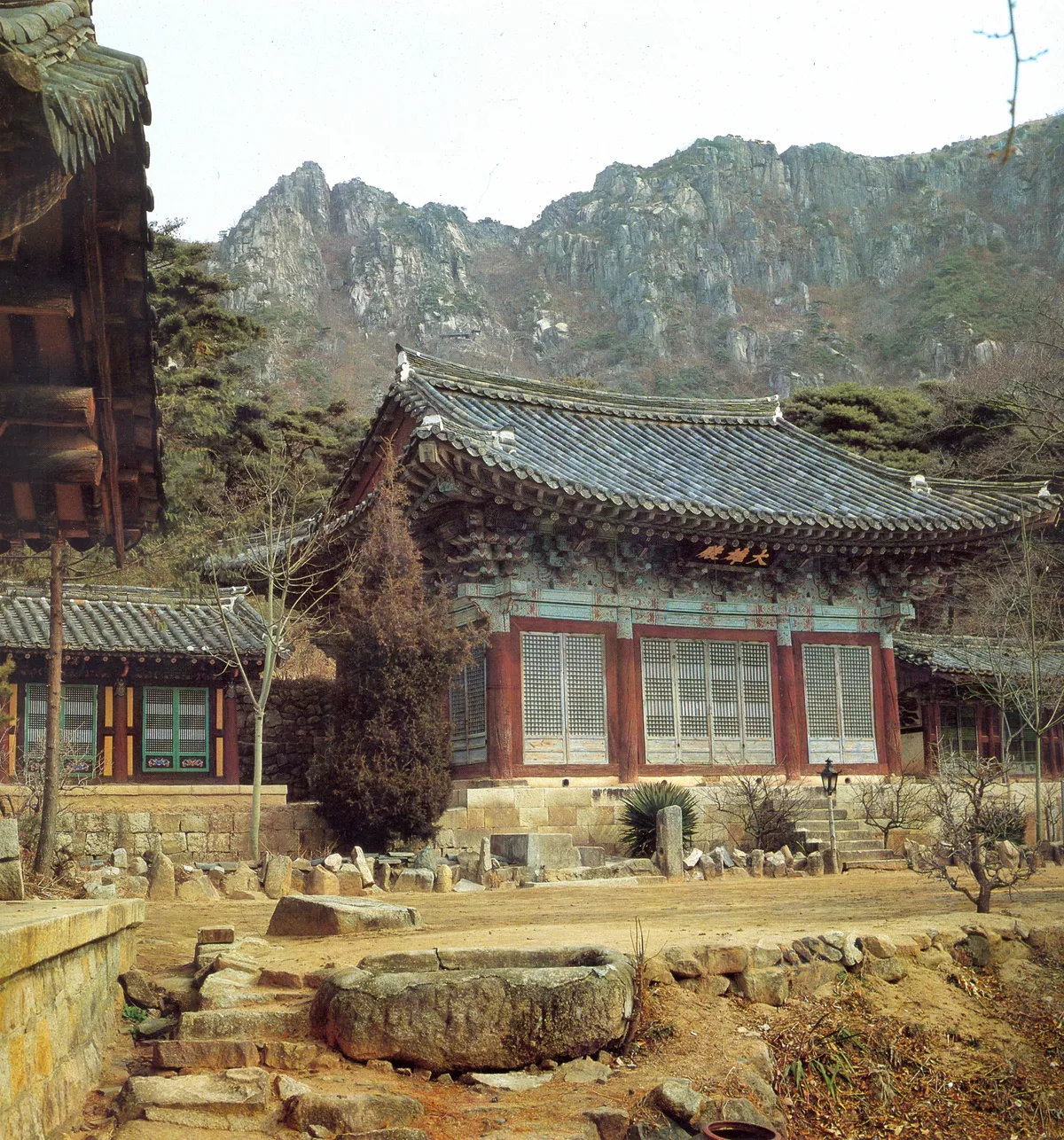The main hall of Gwallyongsa in Changnyeong.