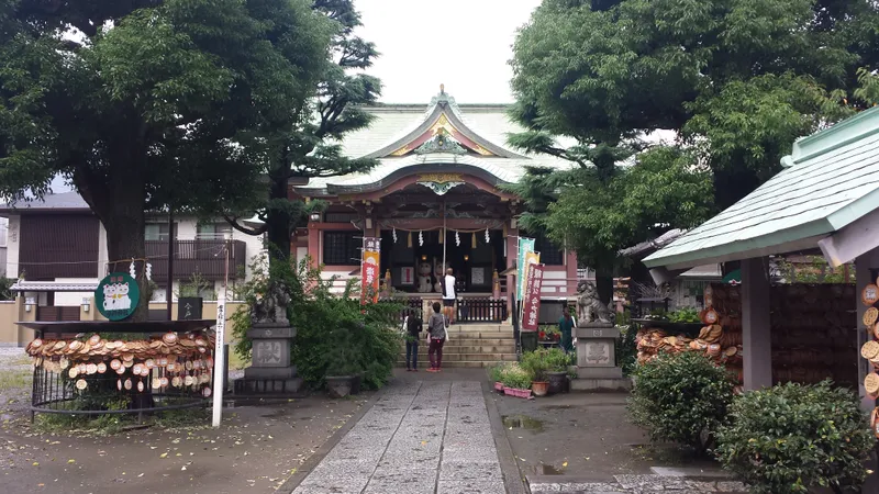 The hall of Imado Shrine seen across its grounds in Asakusa