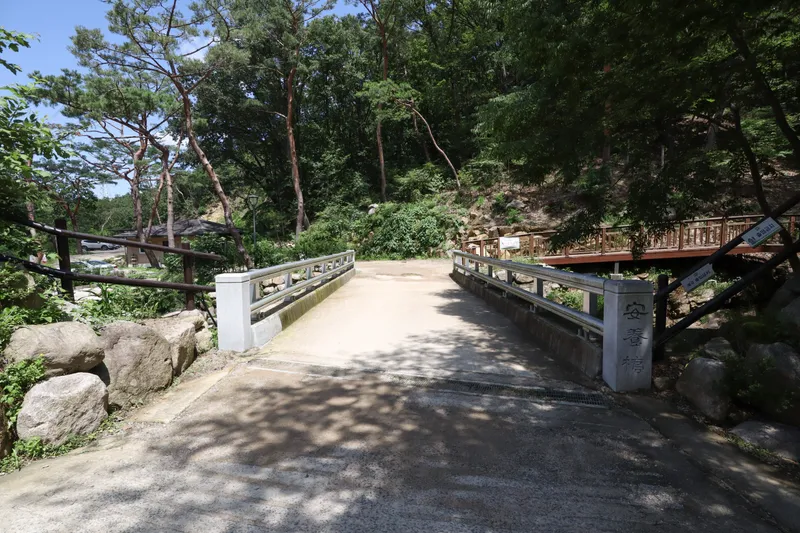 The precinct of Jingwansa on Bukhansan, Seoul.