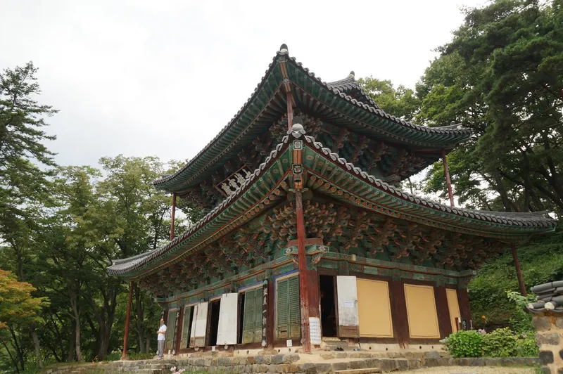The Daeungbojeon at Magoksa, its two storeys standing above the temple courtyard.
