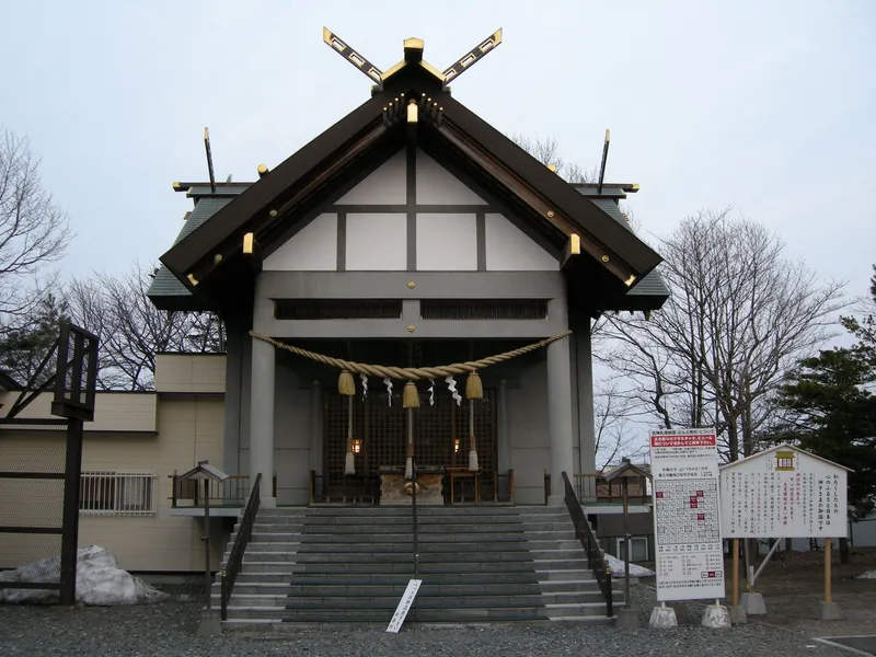 The hall of Nishioka Hachimangu in Toyohira-ku, Sapporo.