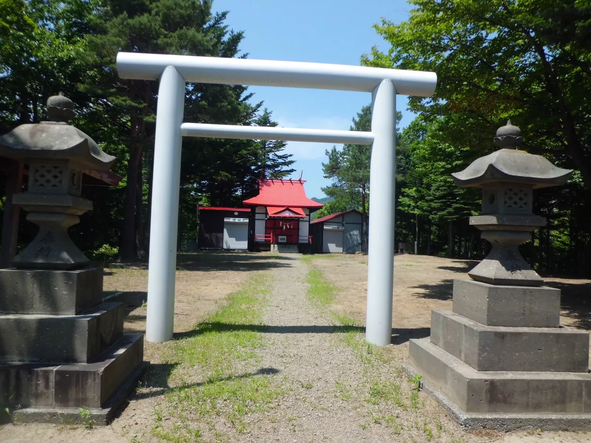 The precinct of Sapporo Fujino Jinja in Minami-ku, Sapporo.