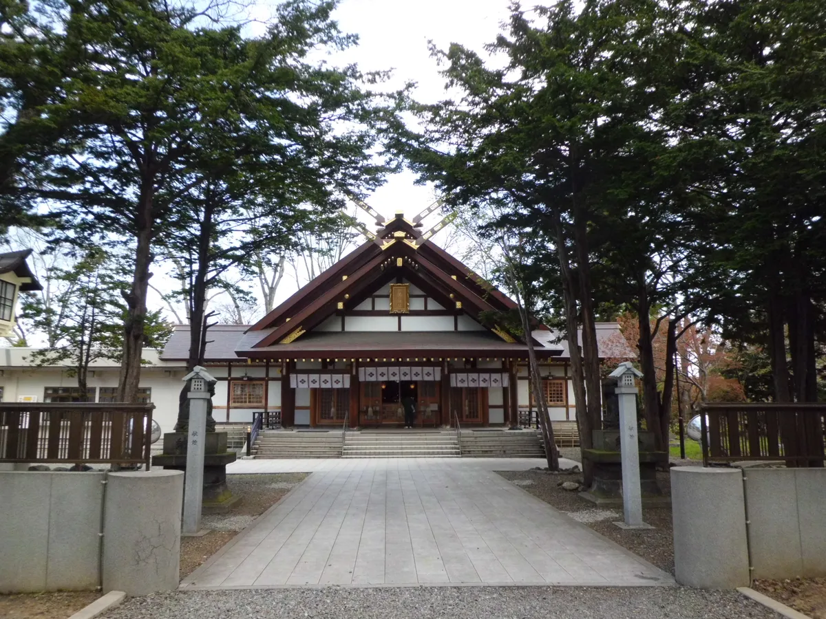 The precinct of Shinkotoni Jinja in Kita-ku, Sapporo.